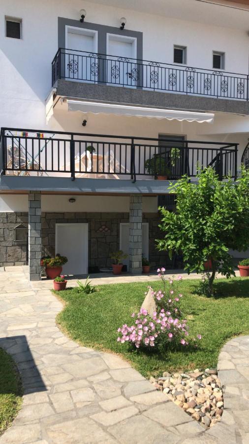 Savvas House Hotel Неос Мармарас Екстериор снимка