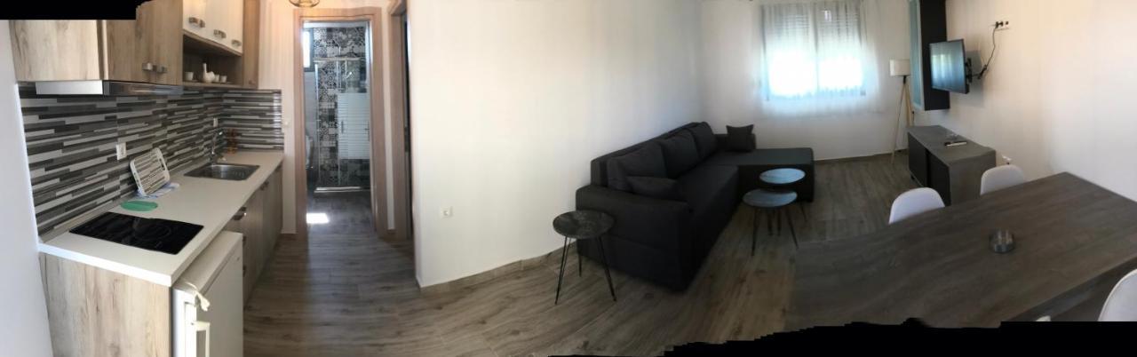 Savvas House Hotel Неос Мармарас Екстериор снимка