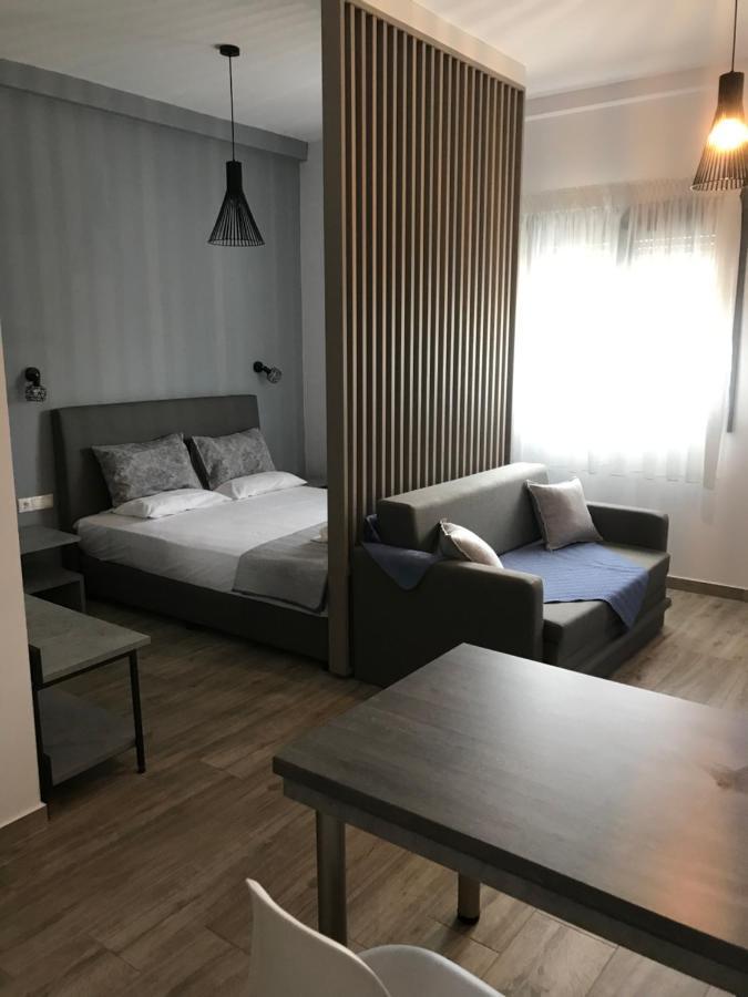 Savvas House Hotel Неос Мармарас Екстериор снимка