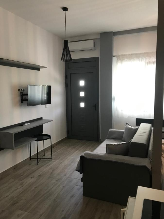 Savvas House Hotel Неос Мармарас Екстериор снимка