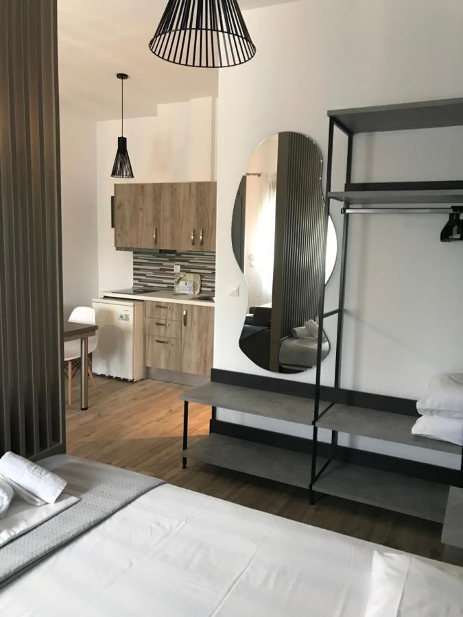 Savvas House Hotel Неос Мармарас Екстериор снимка